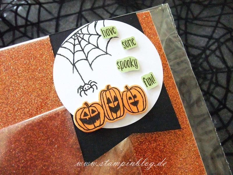 Produktpaket-Halloween-Glitzerpapier-Gruselnacht-Miniquasten-Kordel-Lackpünktchen-Stampinblog-Stampin